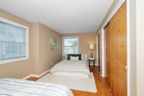 3 bedrooms, individually decorated, individually furnished, free WiFi