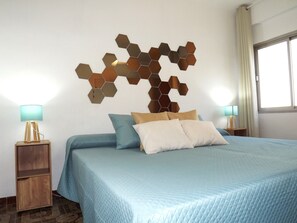 3 bedrooms, iron/ironing board, WiFi, bed sheets - H&H Suite Plaza de Toros (Granada)