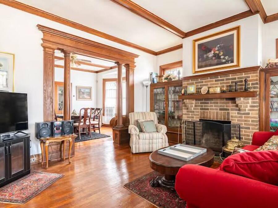 Family House | Living area | 50-inch Smart TV with digital channels, Netflix, DVD player