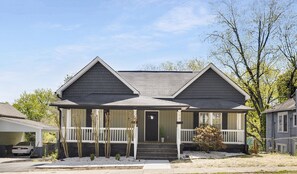 Exterior - Downtown Modern Living! (Concord)