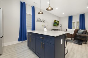 Interior - Downtown Modern Living! (Concord)