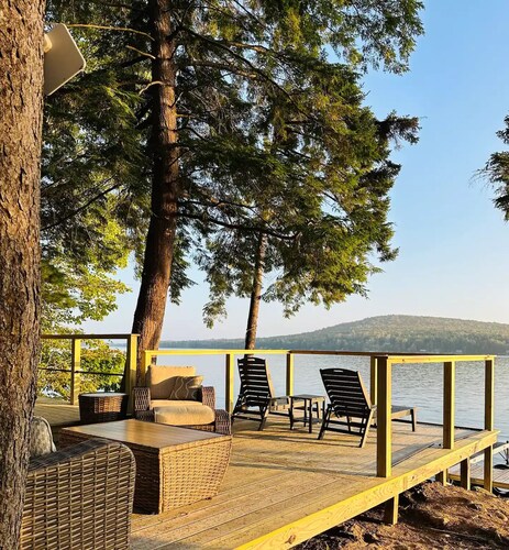 35 min to Acadia. Balsam Grove on Beech Hill Pond