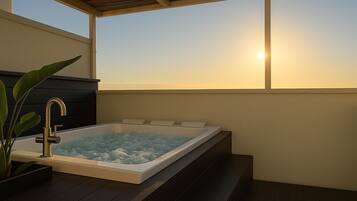 Outdoor spa tub