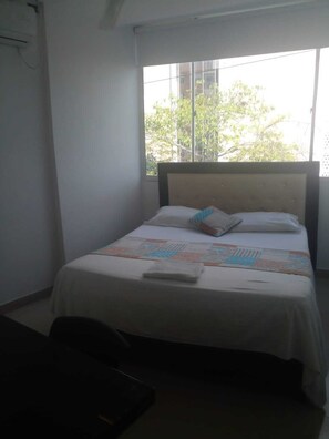 Double Room Single Use | Free WiFi - hotel Boutique Real (Barrancabermeja)