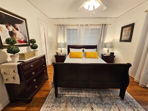 2 bedrooms, desk, iron/ironing board, free WiFi