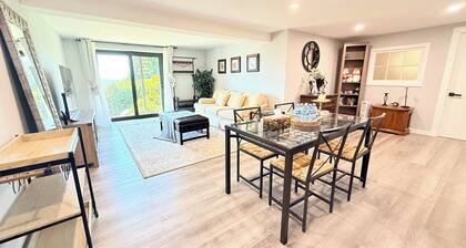 3BR Private Suite · West Vancouver · Landmark View · Prime Location