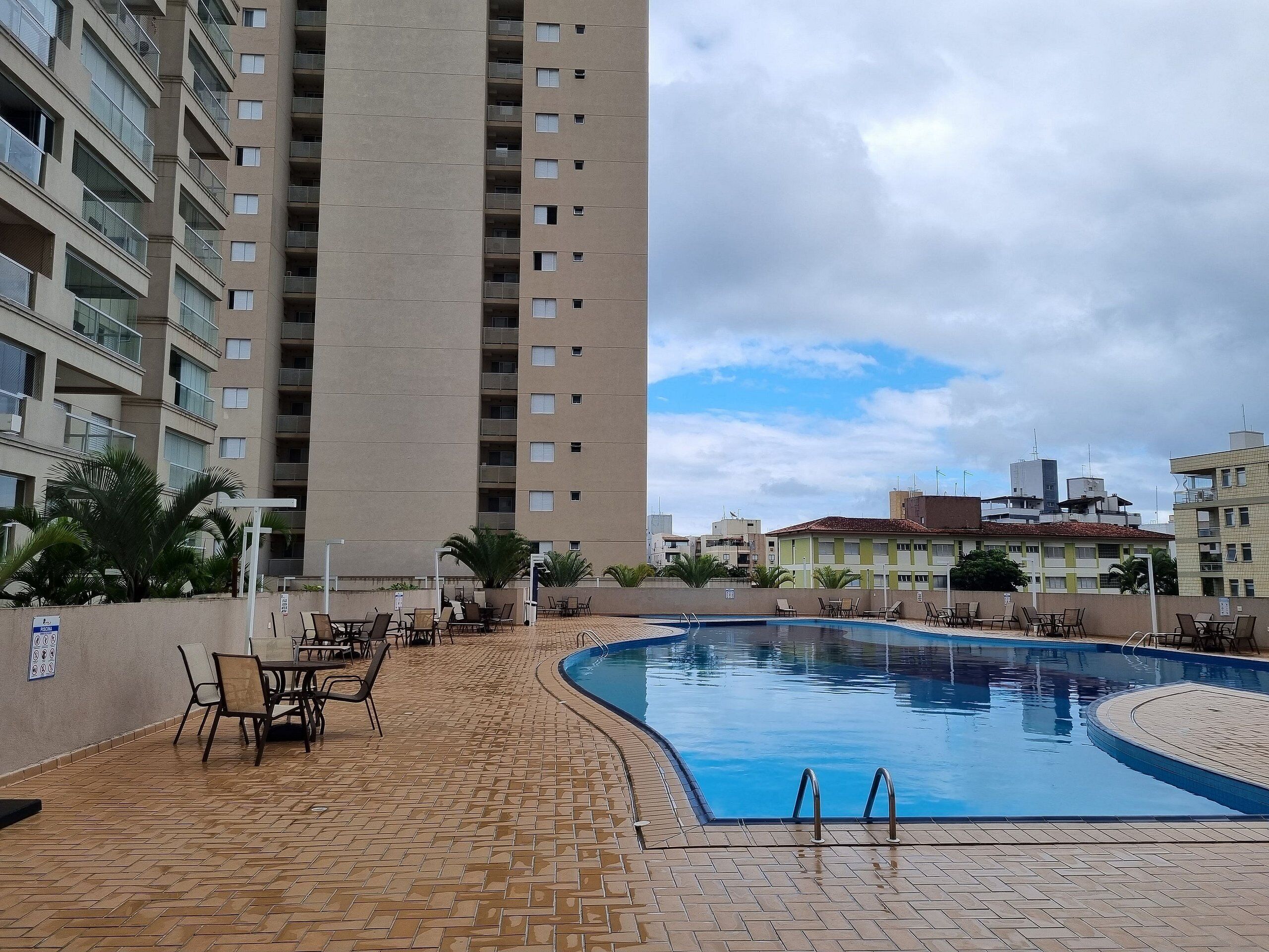 Lejlighed | Pool | Udendørs pool