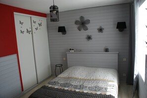 2 chambres, fer et planche à repasser, Wi-Fi gratuit