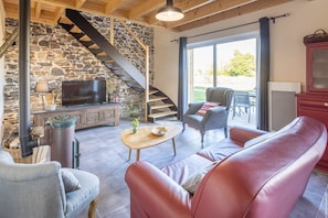 TV - Cottage Douar (CHERRUEIX)