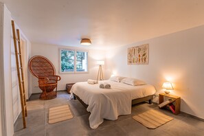 4 bedrooms, iron/ironing board, free WiFi, bed sheets - Villa Comète - Maison de famille avec piscine sous la pinède (Arcachon)