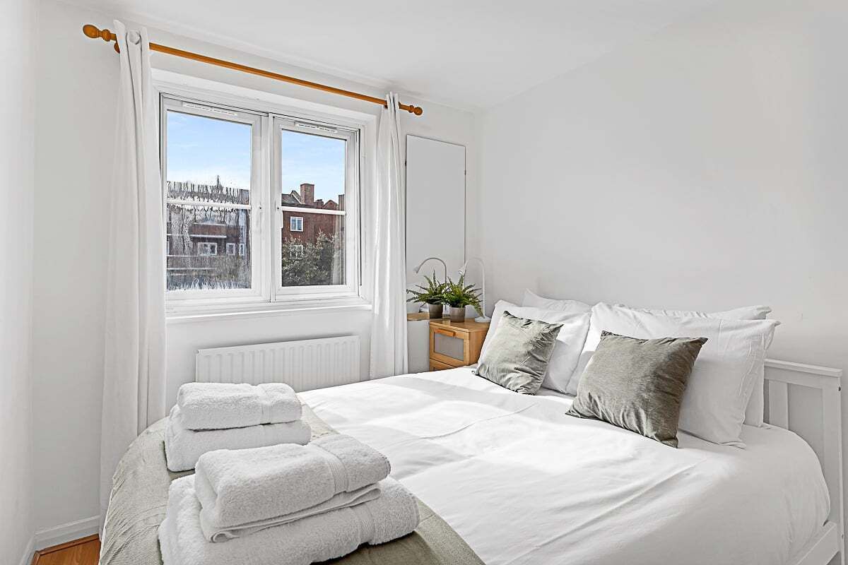 House | 3 bedrooms, desk, free WiFi