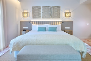 Deluxe Room | Premium bedding, minibar, in-room safe, desk - Boutique Hotel Luna Granada Centro (Granada)