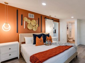 4 室のベッドルーム、アイロン / アイロン台、WiFi、ベッドシーツ