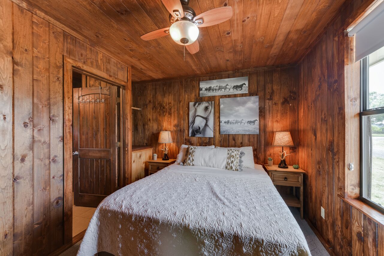 1 bedroom, internet, bed sheets