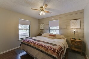 2 bedrooms, Internet, bed sheets