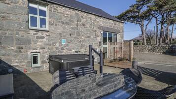 Cottage | Buiten dineren