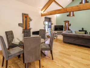 Dining - The Barn by Lyons (Talybont)