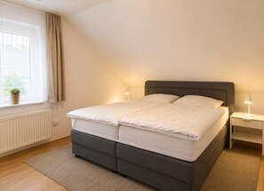 2 bedrooms, bed sheets