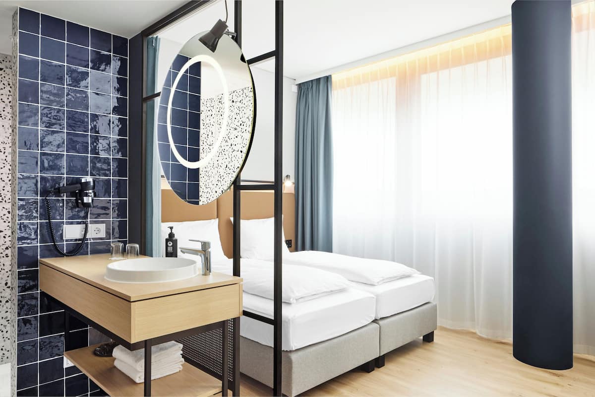 Ropa de cama hipoalergénica, wifi gratis y ropa de cama