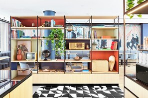Bar lounge