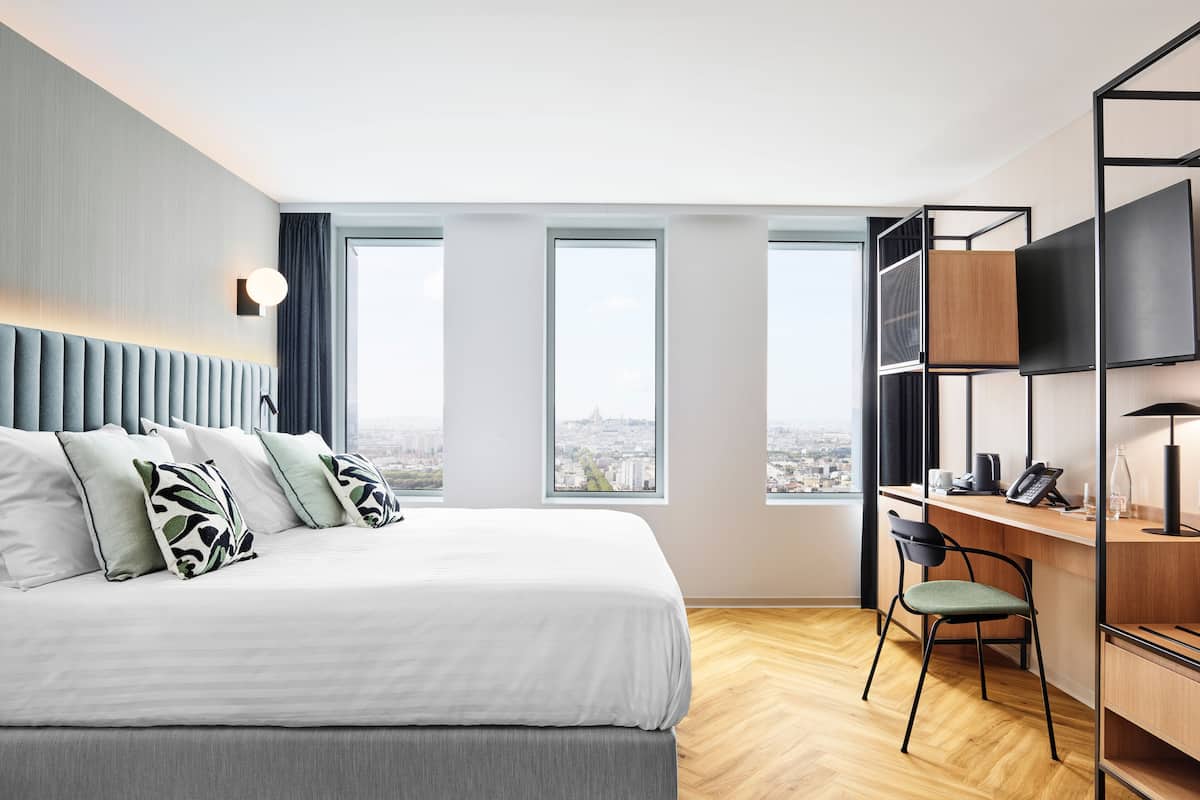 1 chambre, bureau, rideaux occultants, chambres insonorisées
