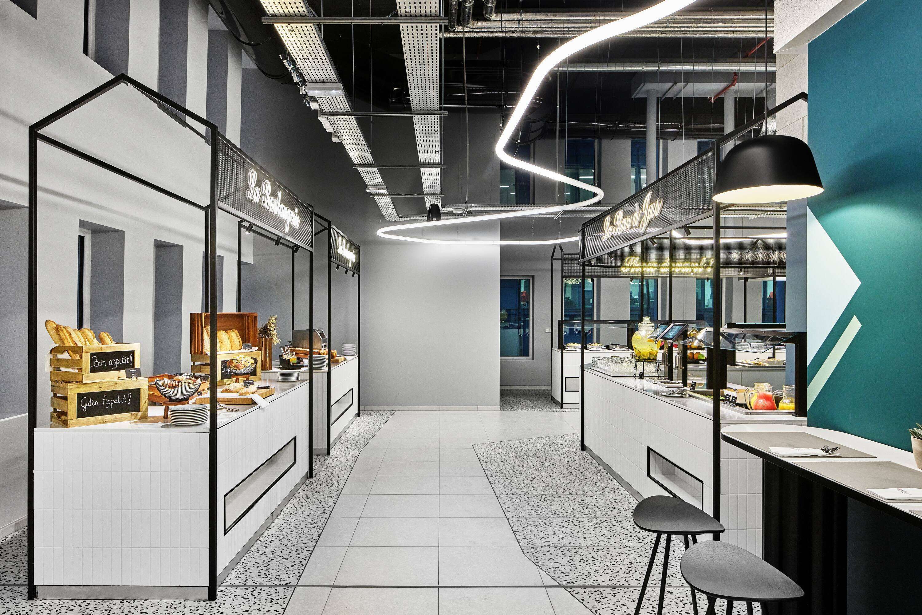 Daily buffet breakfast (EUR 30 per person)