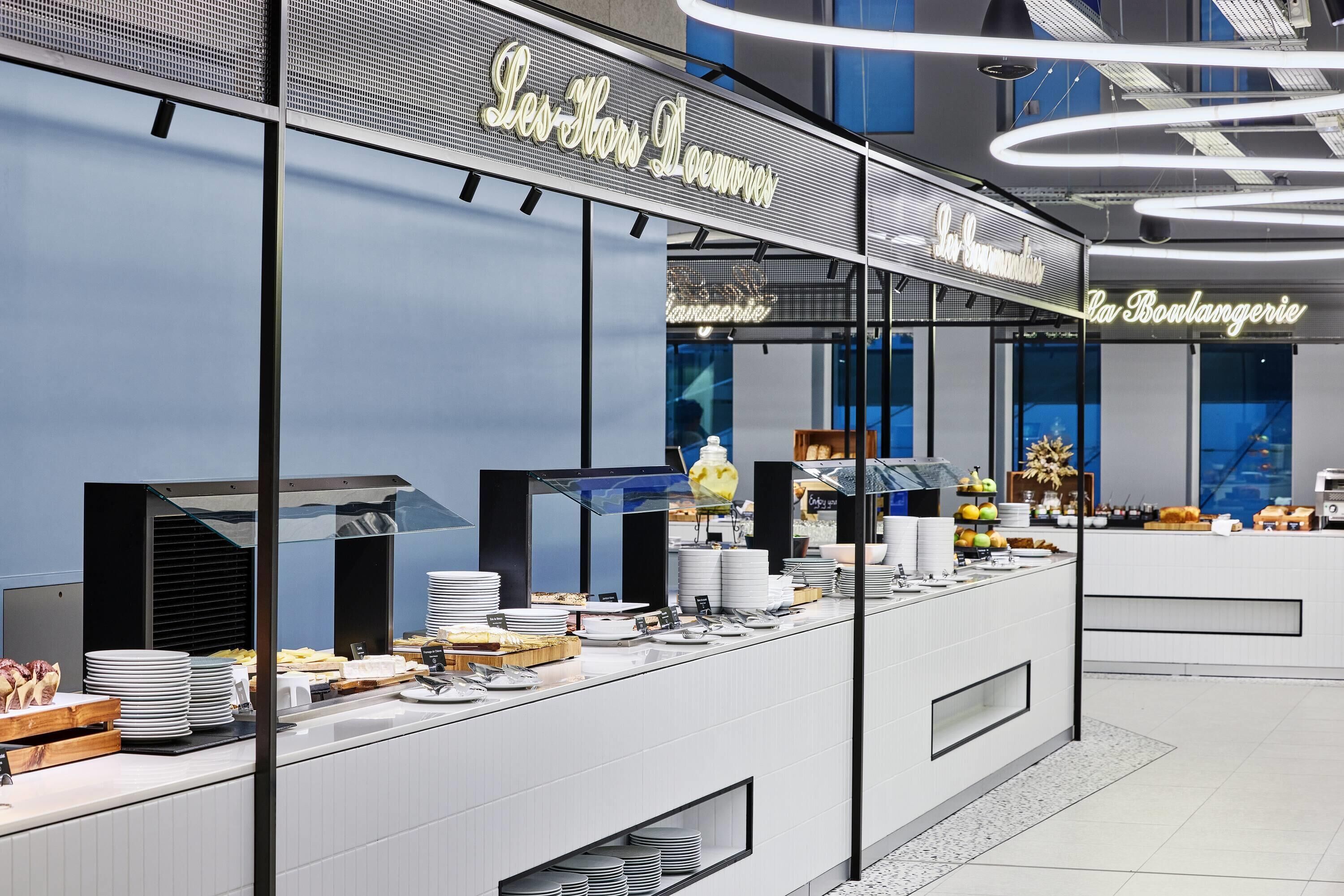 Päivittäinen buffetaamiainen maksusta