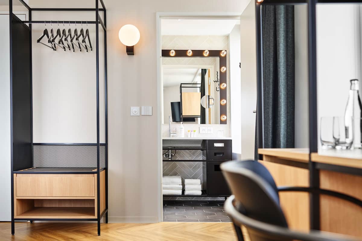 Desk, laptop workspace, blackout curtains, soundproofing