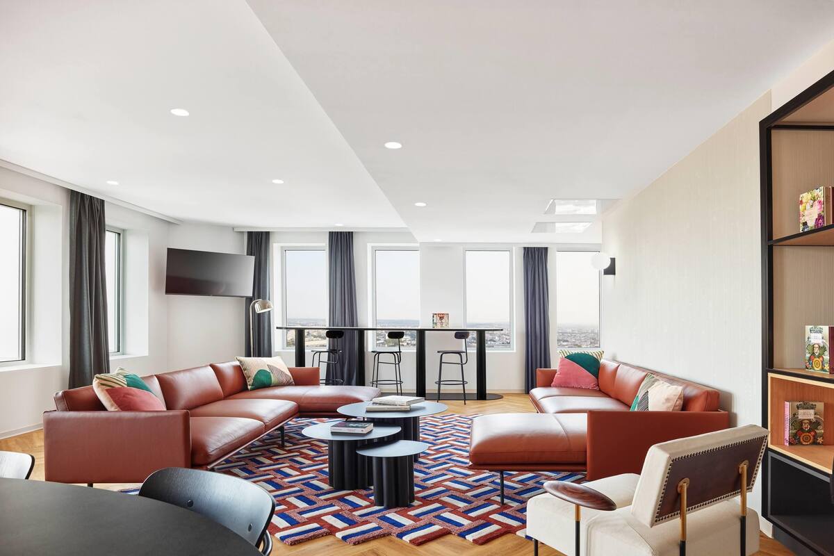 Presidential Suite, Multiple Beds | Desk, laptop workspace, blackout drapes, soundproofing