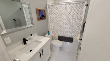 Towels, soap, shampoo, toilet paper