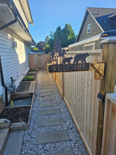 Private & cozy suite located in Fort Langley