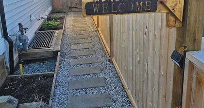 Private & cozy suite located in Fort Langley