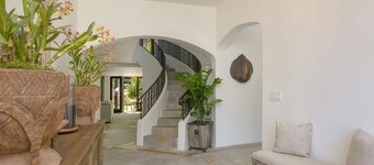 Stunning Spanish Villa with Gorgeous Pool