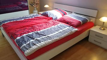 1 bedroom, free WiFi, bed sheets