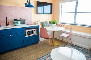 Fridge, microwave, cookware/dishes/utensils - Sunburst Inn The Combo - Room 11 & 8 (Indian Shores)