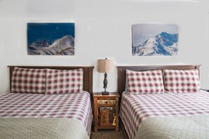 Decoración personalizada, muebles diferentes y wifi gratis 