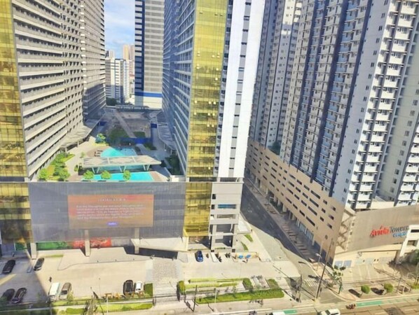 Exterior - 29 Fancy Condo w/ unli WiFi & Netflix @ the Metro (Highway Hills Mandaluyong City)