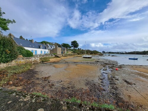 Jolie maison de vacances à 100 m de la ria, entre Saint Cado et la Barre d'Etel