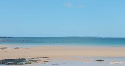Jolie Maison de Vacances à 100 m de la Ria, Entre Saint Cado et la Barre D'etel