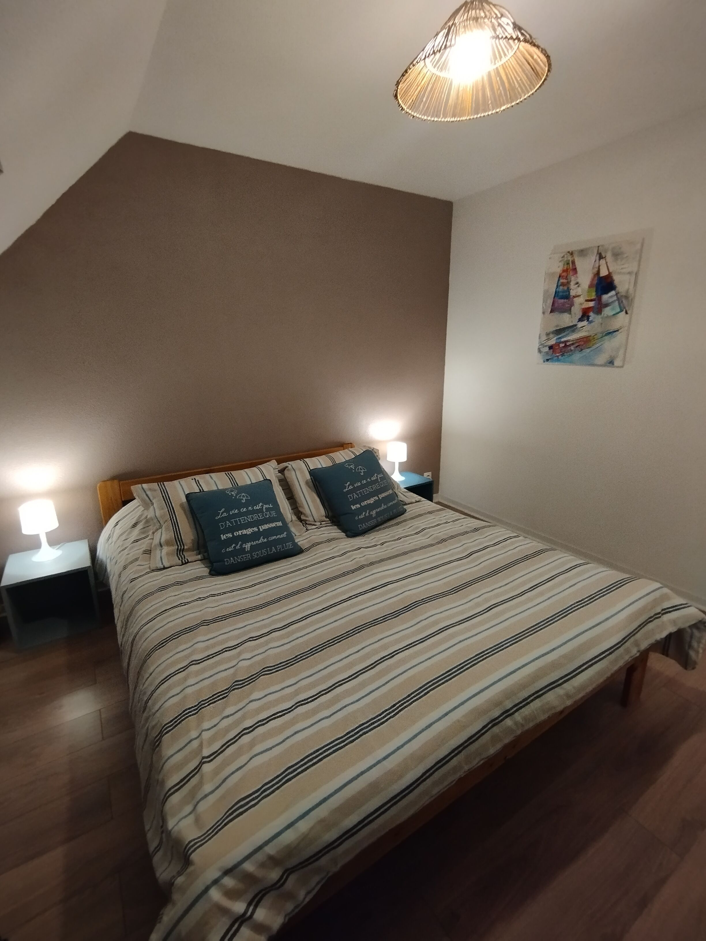 2 Schlafzimmer, Reisekinderbett, kostenloses WLAN