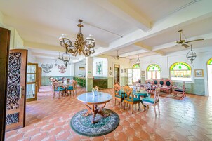 Bar (en la propiedad)