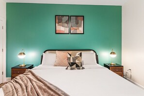 4 makuuhuonetta, silitysrauta/-lauta, Wi-Fi, vuodevaatteet