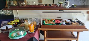 Komplett frokost er inkludert hver dag
