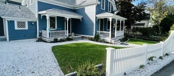 The Secret Mermaid in downtown Mystic! Beautiful & just remodeled!