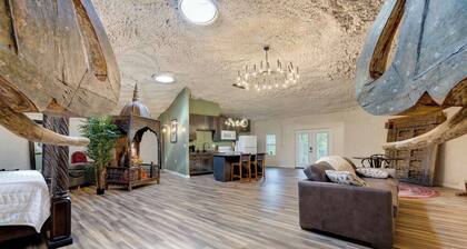 Ultimate Adults-Only Romantic Hideaway | Seclusion, Hot Tub & Views