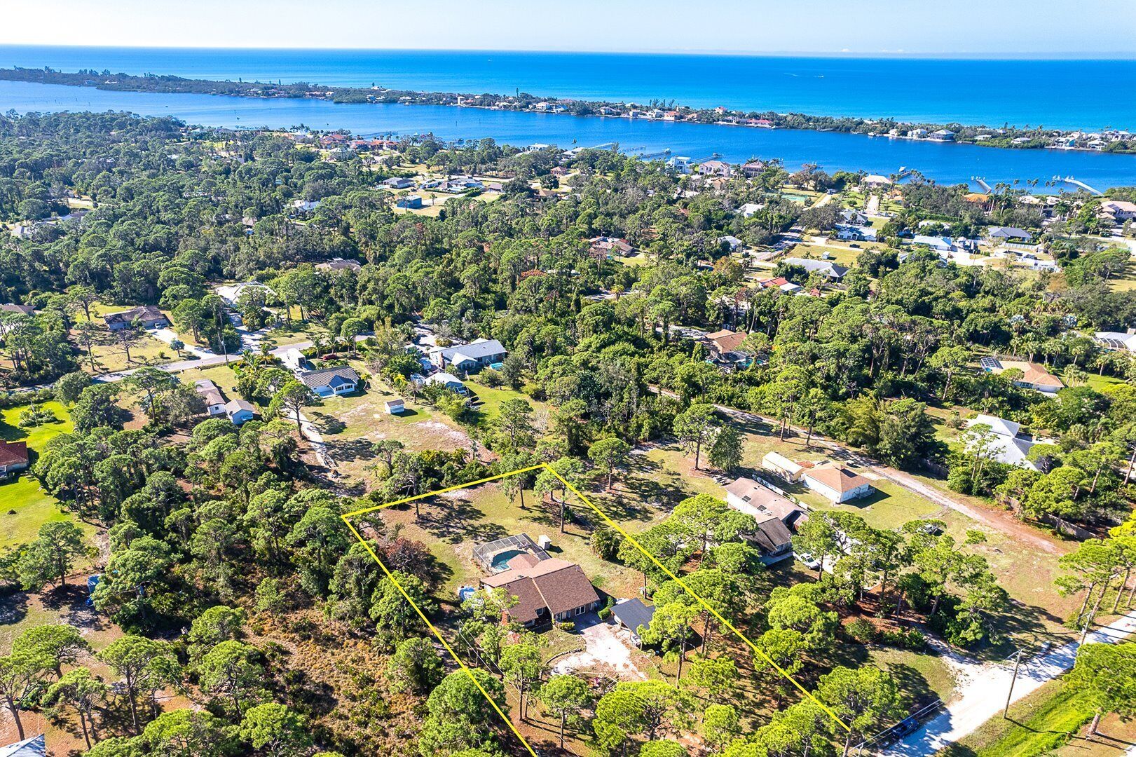 Old Florida at "Kiwi Keyway" - 1665