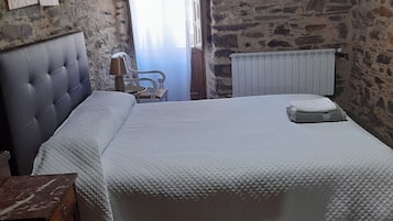 3 sovrum och sÀngklÀder