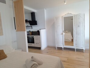 Pengeskab på værelset, strygejern/strygebræt, gratis Wi-Fi, sengetøj