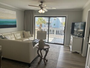 Living area - NEW TO RENTALS -Updated BayView Orange Beach Bayfront Condo, boater's paradise! (Orange Beach)