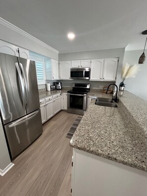 Private kitchen - NEW TO RENTALS -Updated BayView Orange Beach Bayfront Condo, boater's paradise! (Orange Beach)